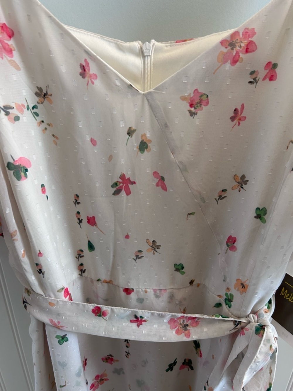 🌸NWT Melonie T Romanic Floral Cold-Shoulder Feminine Maxi Dress in White 22W - Picture 6 of 6